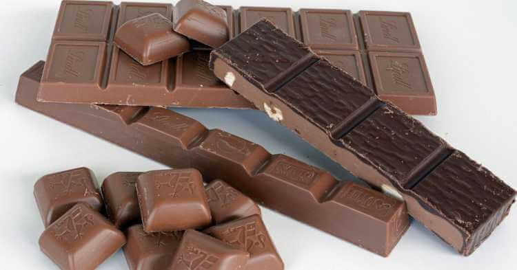 kocke crne i mlečne čokolade