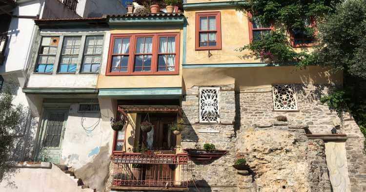 stara kuća u gradu Kavala