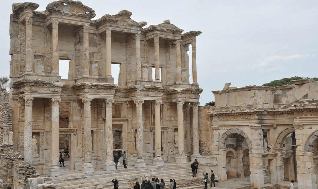Drevne gradjevine u Efesu