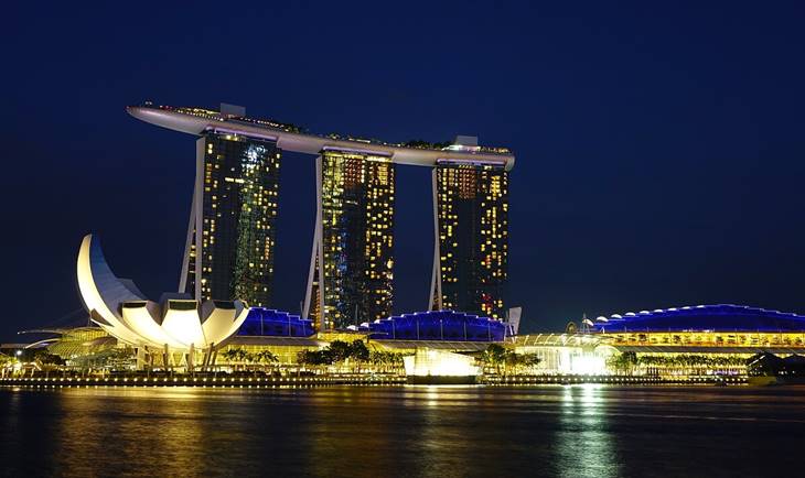 Singapur noćna panorama