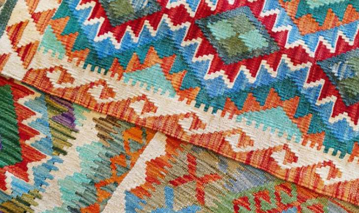 Dva ćilima u plavim tonovima